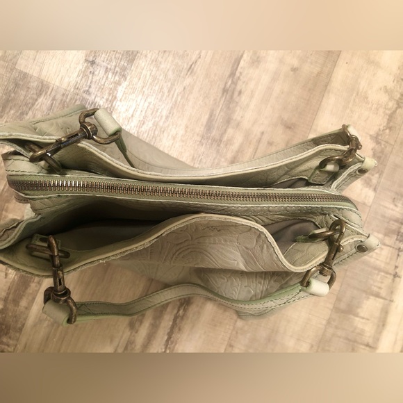 American Leather Co. Lenox Triple Entry Satchel Green Embossed/Tooled Design - Picture 8 of 10